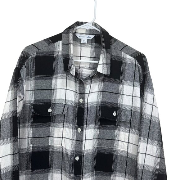OLD NAVY Women SZ L TALL THE BOYFRIEND SHIRT Black-W Plaid Flannel Button Down - Picture 5 of 12